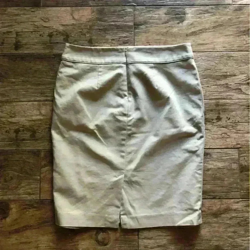 Liz Claiborne khaki  Stretch pencil mini skirt lined women size 6 - Picture 3 of 4
